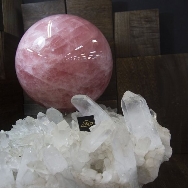 Rose Quartz (粉水晶)